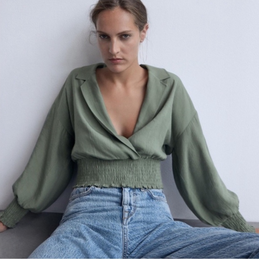 Zara Cropped Long Sleeve Blouse